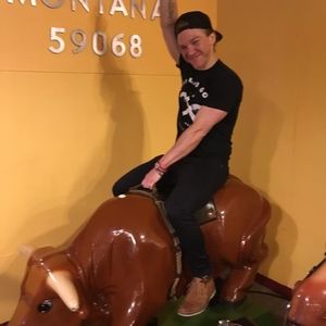 Meet your Posher, Chris